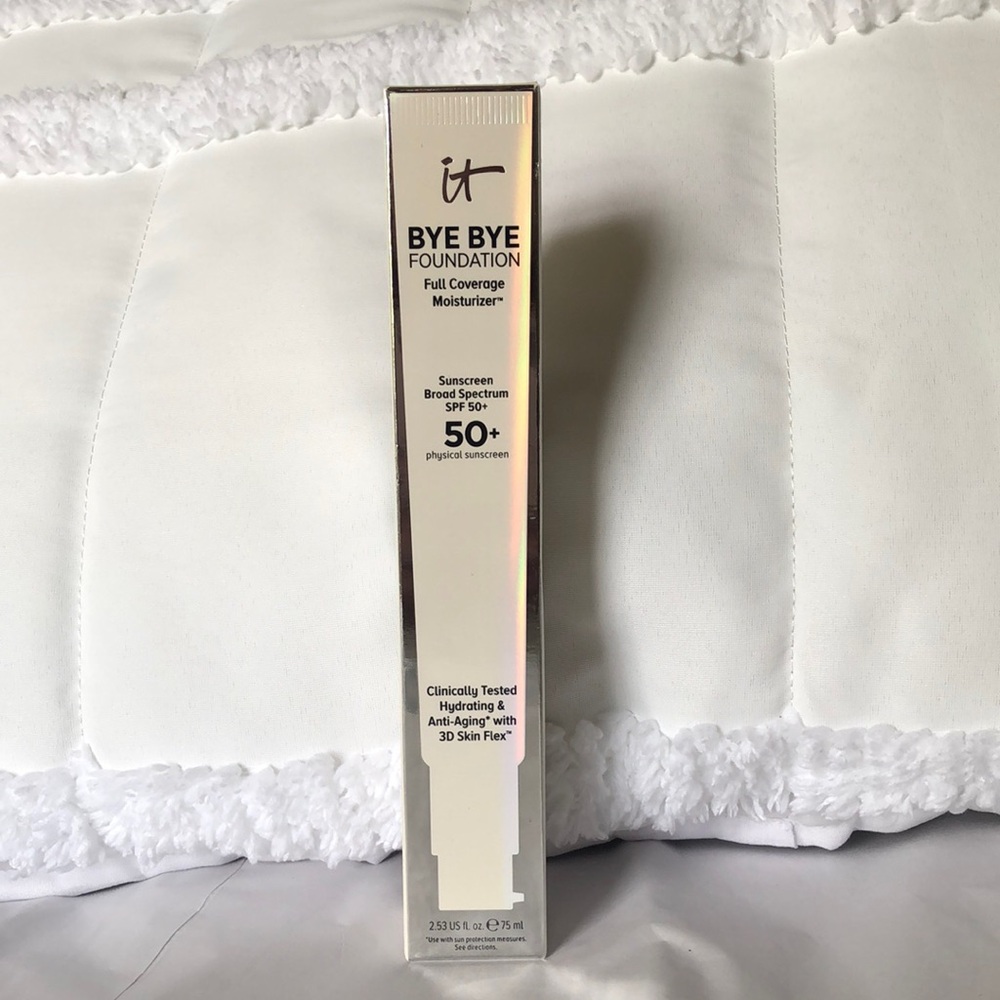 IT Cosmetics Bye Bye Foundation SPF 50+ Medium